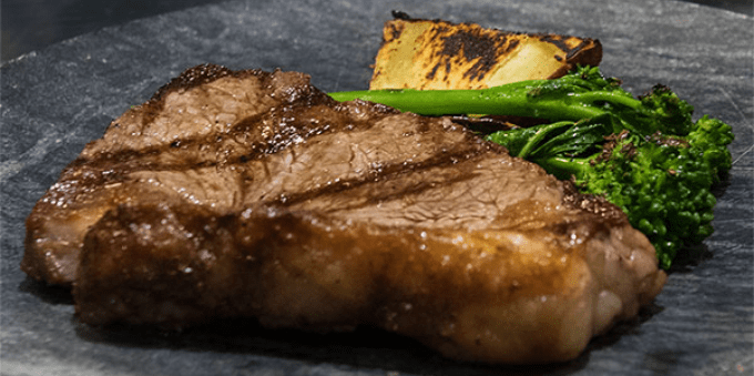 Carne maturada do restaurante Cór, de Alto de Pinheiros