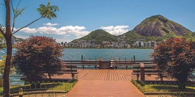 Sede da Lagoa do Clube Piraquê na Lagoa Rodrigo de Freitas