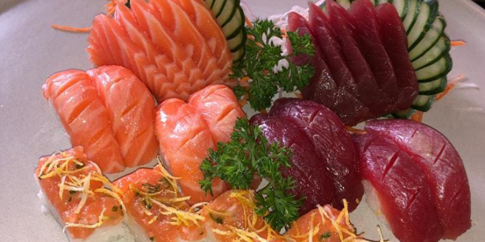 sushi e sashimi fresquíssimos no Japengo, no Litoral Norte