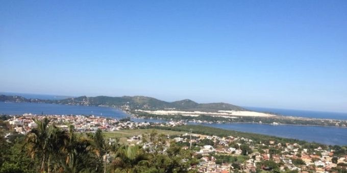 Imagem mostra vista do Mirante da Lagoa de Conceição. 