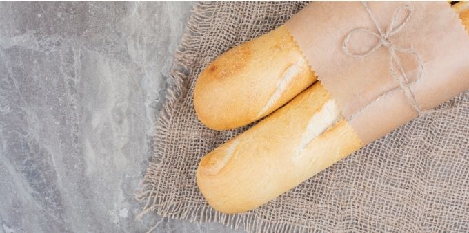 Imagem fechada em baguetes de pão de Paris