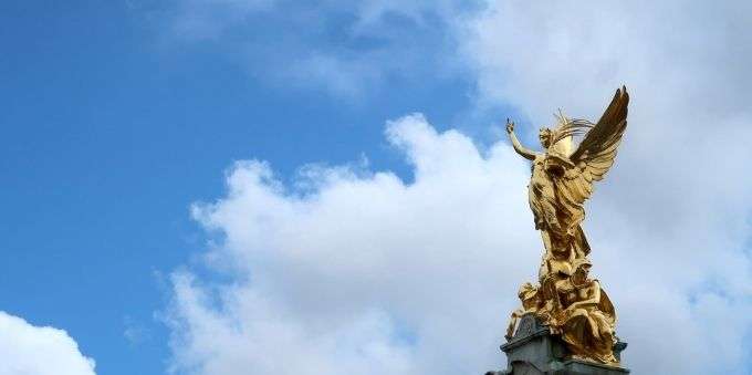 Londres: imagem da estátura Victoria Memorial